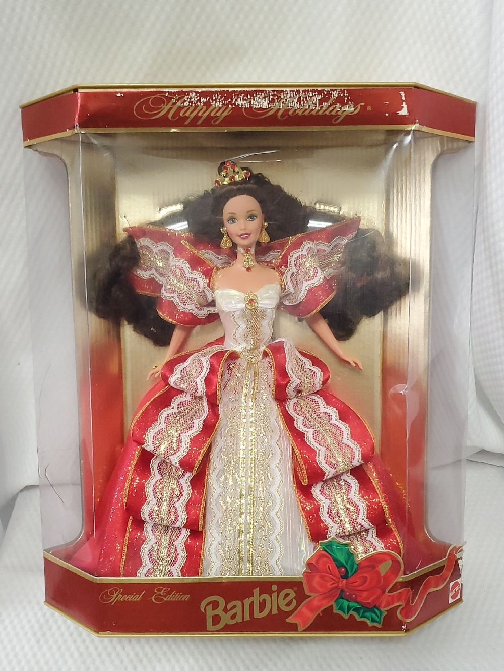 NEW Happy Holidays Barbie - 1997